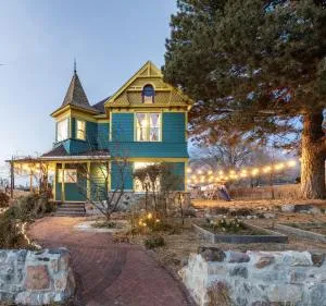 Victorian Luxury, Big Groups, Jacuzzi - Stones Orchard Addition