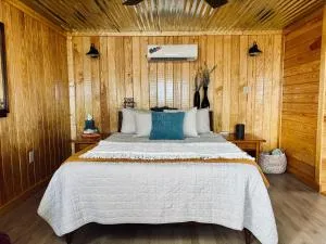 BRB - Cozy Bungalow at the Top of the Canyon - Saint Joe