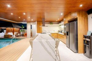 Wayan House with Hotspring Pool