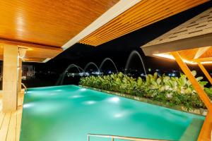 Wayan House with Hotspring Pool