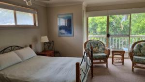 Idyllic Seaside Hideaway