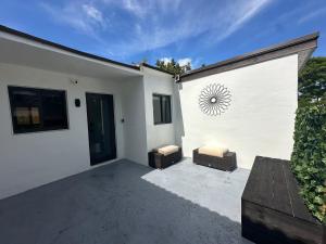 Artful Luxury in Miami Most Iconic Spot