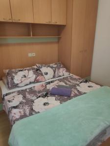 Apartments by the sea Banjol, Rab - 23094