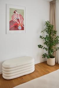 White I One Bedroom Apartment I One Cotroceni Park