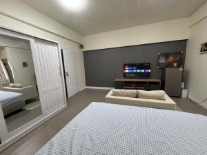 Sailom Condotel home 1