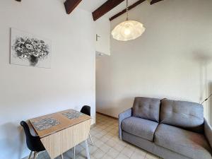 Appartements Bel F2 avec terrasse a 650m des Thermes de Lamalou, animaux acceptes, WIFI, proche golf et randonnees - FR-1-451-146 : photos des chambres