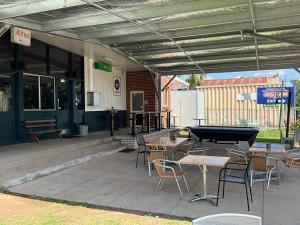 쿠라부불라 Commercial Hotel Werris Creek 호텔 로비
