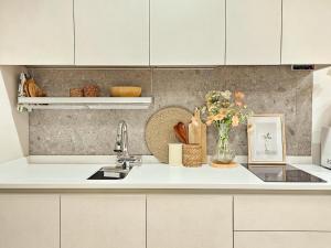 Sensibility Warmth Cozy New Construction Pleasant Hongdae Gangnam 30 minutes