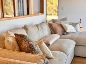 Luxe Scandinavian 2BR Retreat Near McLaren Vale - Kangarilla