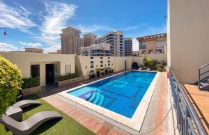 JL Suite Staycation near Venice Grand Canal Mall