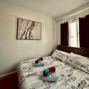 Cozy 3 bedroom Condo, Buhangin, Davao city - Free WiFi, With Pool, Gym, and Near Abreeza Mall