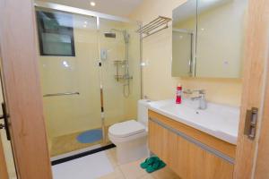 Lux Suites Urban Oasis Apartment