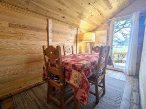 Maisons de vacances Chalet cosy dans les Vosges, cadre paisible, 4 pers. - FR-1-589-792 : photos des chambres