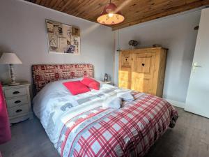Maisons de vacances Chalet cosy dans les Vosges, cadre paisible, 4 pers. - FR-1-589-792 : photos des chambres