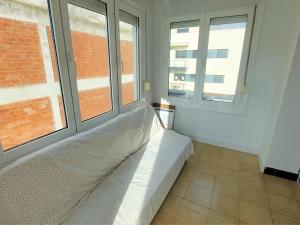 Apartamento cómodo en Llançà, cerca de playas y tiendas, Wifi incluido - ES-170-94