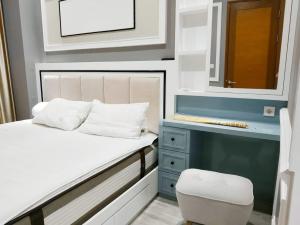 Condominium Taman Anggrek 2BR