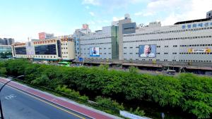 DDP 3min Walk, Subway and Shopping District, Spacious Home