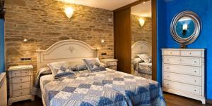 Double or Twin Room room in Hostal Raices