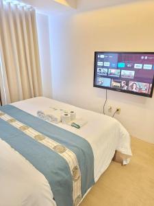 Steffs Condo 1708 one bedroom at Centrio Tower