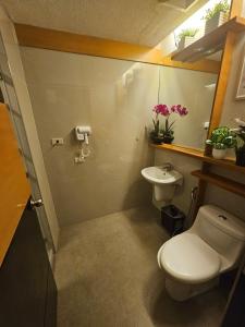 Steffs Condo 1708 one bedroom at Centrio Tower