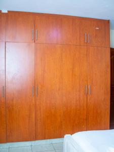 Honey Suite Two Bedroom Master & Suite Apartments