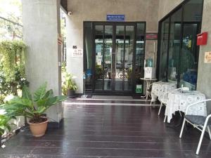 Collection O The Bangkok Cha Cha Suite