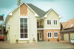 Luxury 4 bedroom apartment - Asaba