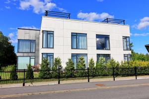Tiiru Seaview Residence with 50m2 Roof Terrace