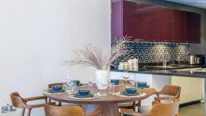 Breathtaking Marina 2BR in Iconic Cayan Tower - 7AB08