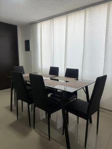 Hermosa habitación a una cuadra del Ventura Plaza 3