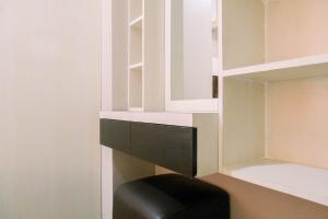 Modern Furnished 3BR at Springlake Summarecon Bekasi Apartment By Travelio