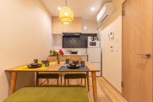 新年特別割引 駅から徒歩4分無料駐車 現代和風 2浴室2トイレ戸建 関空 難波 通天閣 京都直通