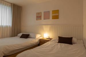 Poom Stay, Airport bus, Cozy Stay for Seoul Travelers,Yeomchang Stn, Line 9 Express