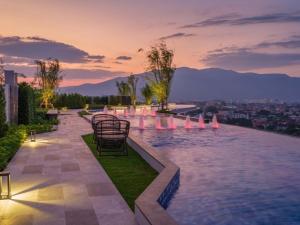 Comfy 1B1B -Sky River- Infinity Long Rooftop Pool