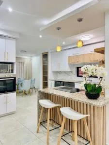 Tryazer Luxury Home - Evander