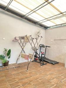 8 pax KakaHomestay Tmn Petani Jaya