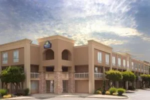 Days Inn by Wyndham Greenville - Greer