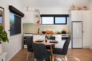 Cosy Edge- charming studio on edge of town