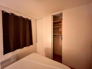 Appartements Escapade a deux pas de la mer parking prive : photos des chambres