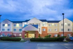 AmericInn by Wyndham Hays - Hanston