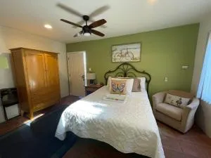 Beso Del Sol - Avalon