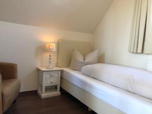 Maris Ferienwohnung Nr 47 OG mit Balkon und Meerblick