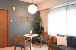 Spacious & Modern 1BR near BGC with Wi-Fi