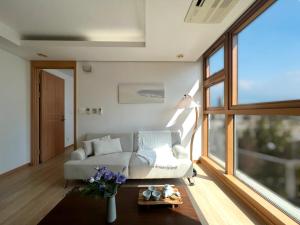 Quiet & comfy Home, close to everything