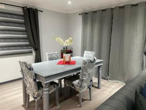 Family friendly home in a cul-de-sac!