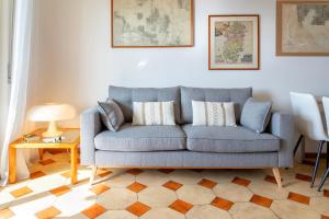 A glance at the sea img20