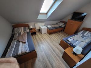 Triple Room room in Penzion pod Bílou Horou