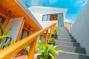 Sunny Stay Dhigurah