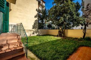 YD elegant apt with garden