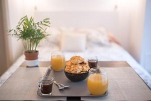 Appartements Les Muses - avec entree autonome, clim neuve, jardin, parking prive & sa piscine ! - : photos des chambres